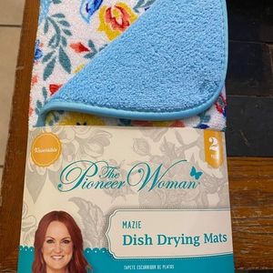 Pioneer Woman drying mats